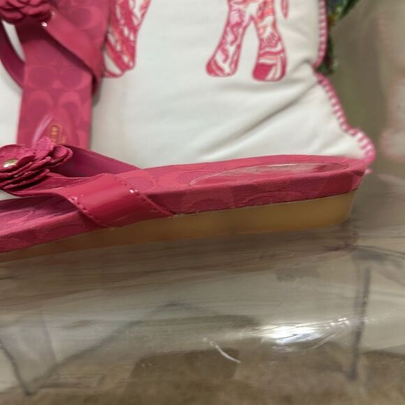 Coach pink Samira flower sandal flip flop - Picture 2 of 6